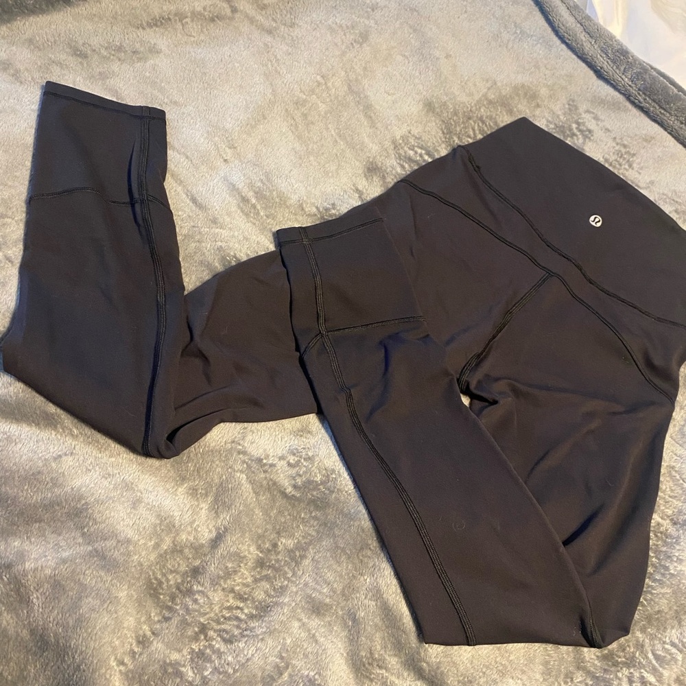 Lululemon black leggings